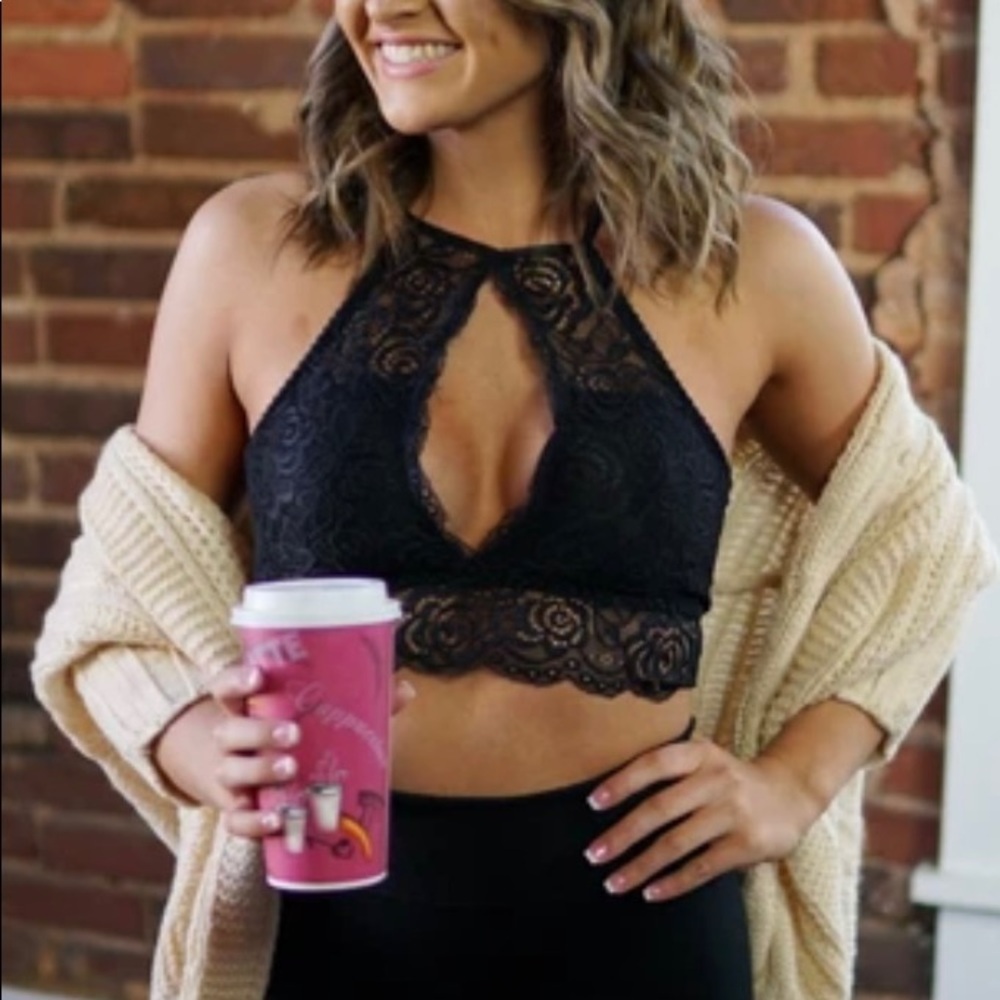 Rosie Daze Peekaboo Bralette